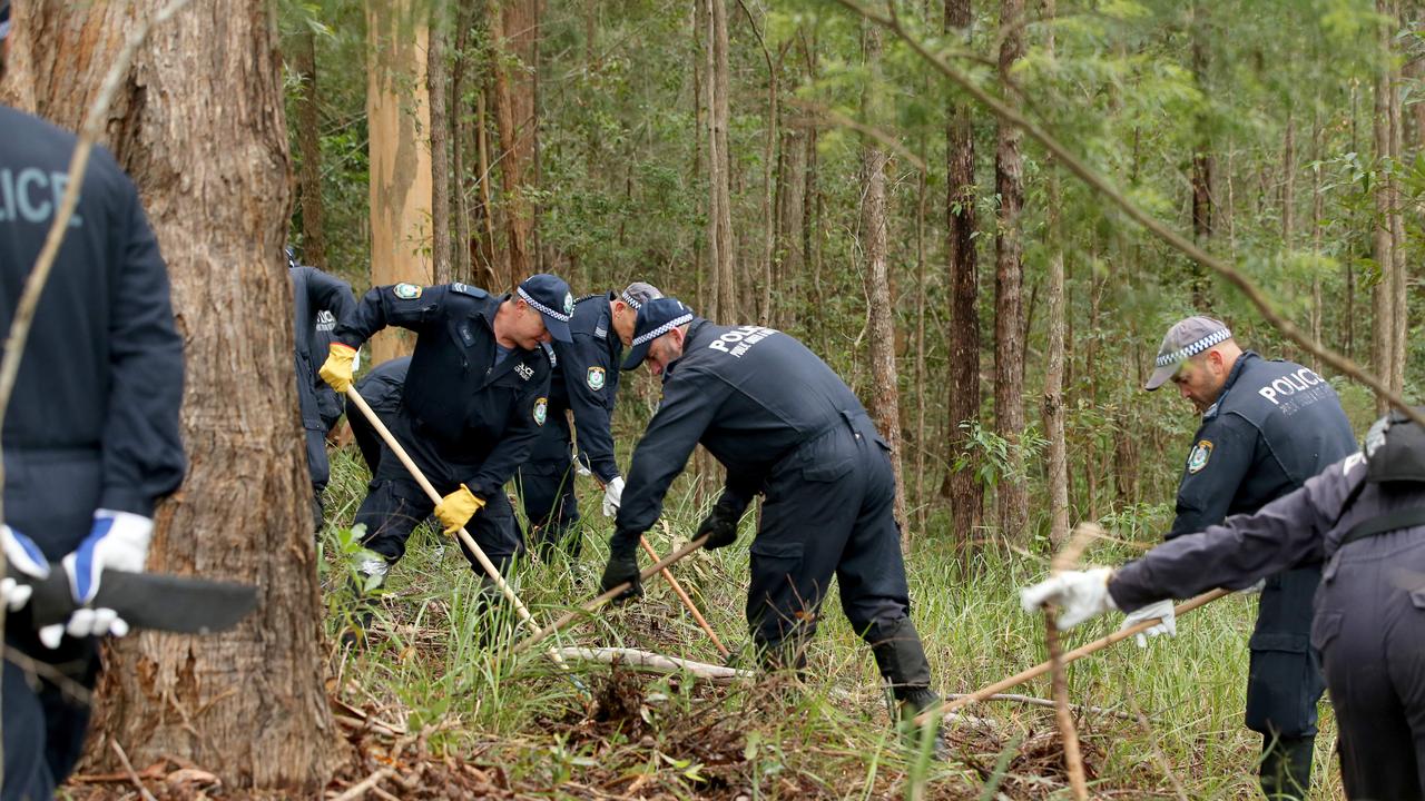 Police search for forensic evidence relating to the disappearance of William Tyrrell in the small town of Kendall on the NSW mid north coast several years ago. Picture: Nathan Edwards