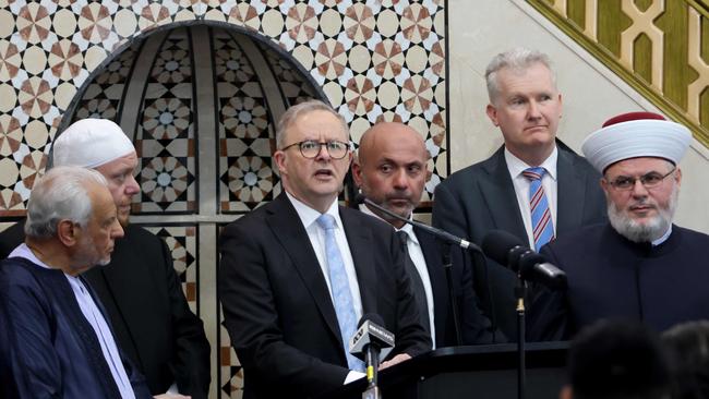 SYDNEY, AUSTRALIA - NewsWire Photos OCTOBER 6, 2023: Prime Minister Anthony Albanese pictured speaking about the Voice referendum at the Lakemba Mosque after morning prayer.Picture: NCA NewsWire / Damian Shaw