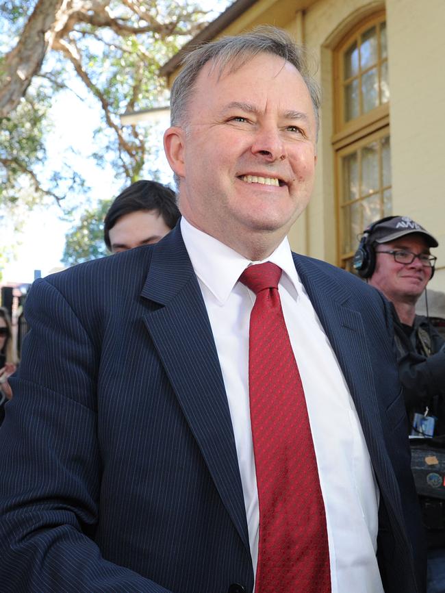 Member for Granydler Anthony Albanese.