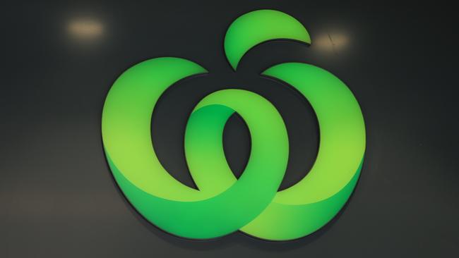 04/11/2022. Woolworths. Business stock logo pictures. Sydney CBD. Britta Campion / The Australian