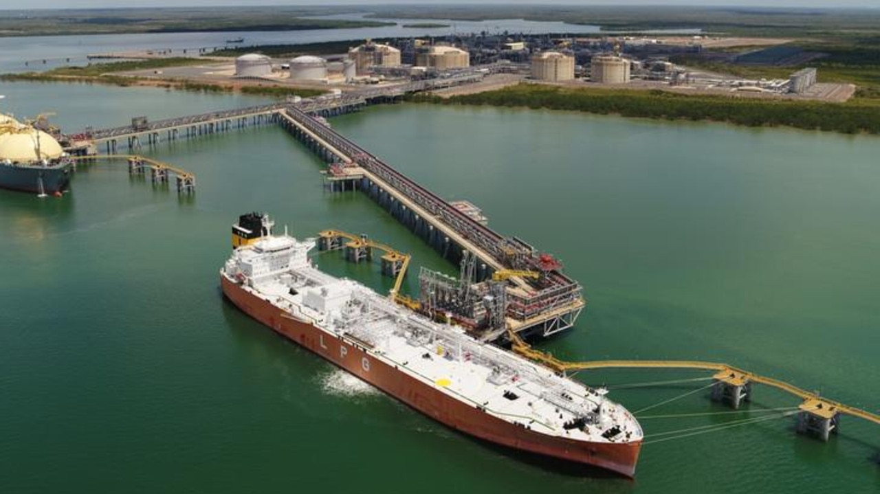 Fewer new LNG commitments this year, says forecaster