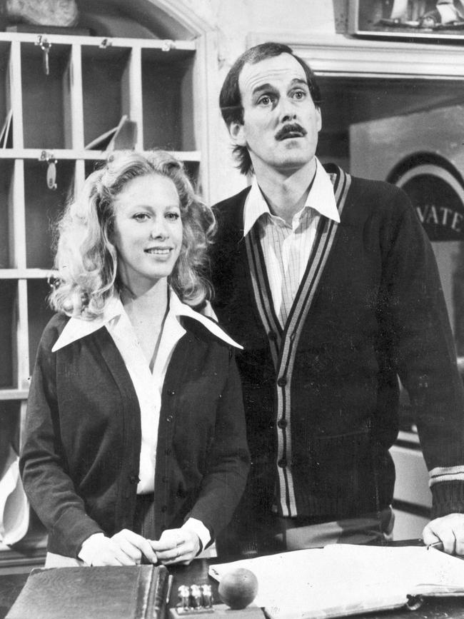 Connie Booth with John Cleese in scene from Fawlty Towers.