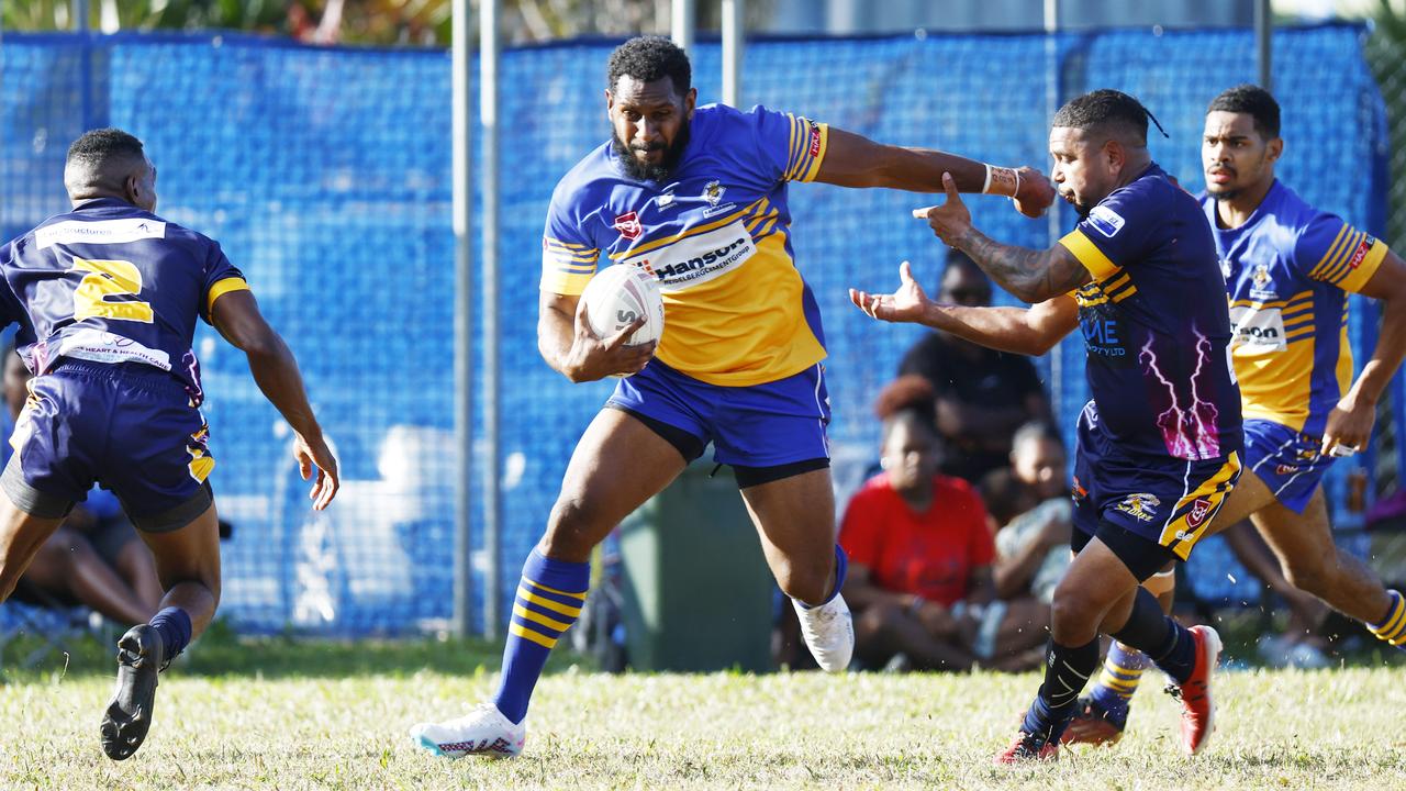 Roos' Bradley Stephen makes a line break. Picture: Brendan Radke