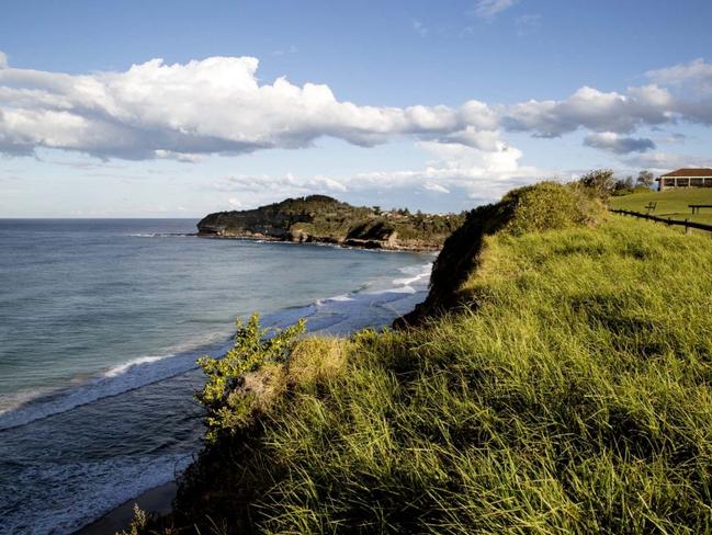 Warriewood is a beach suburb, the latest land releases are in the north-west of the suburb.