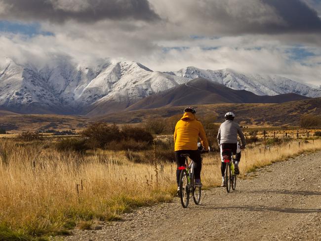 New Zealand was the most popular country for Australians travelling overseas last year.