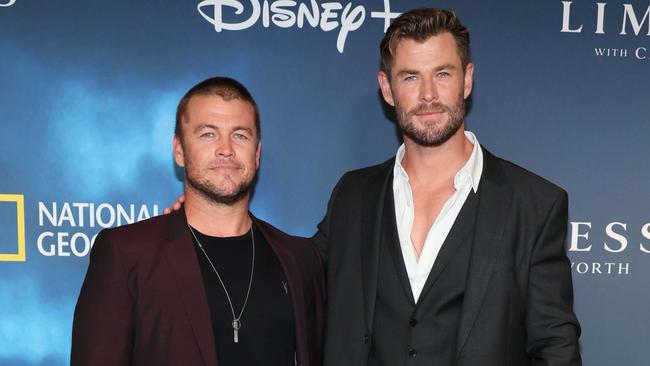 Luke Hemsworth with his younger brother, Chris Hemsworth. Picture from Dia Dipasupil/Getty Images/AFP.