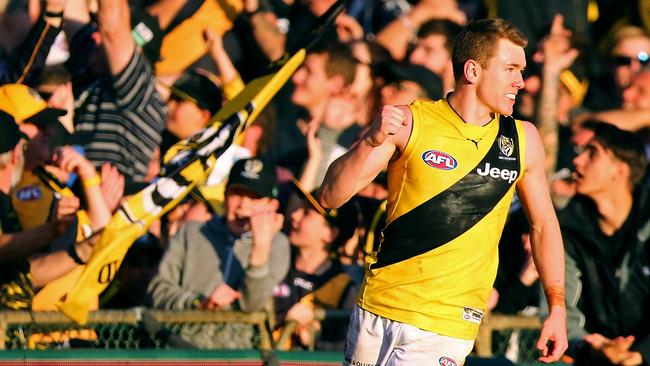 PERTH, AUSTRALIA — AUGUST 20: Jacob Townsend of the Tigers celebrates a goal during the round 22 AFL match between the Fremantle Dockers and the Richmond Tigers at Domain Stadium on August 20, 2017 in Perth, Australia. (Photo by Paul Kane/Getty Images)