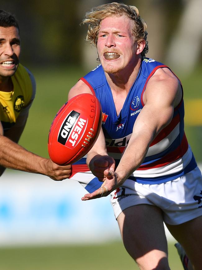 Leading Central District Magarey hope Travis Schiller. Picture: AAP/Mark Brake