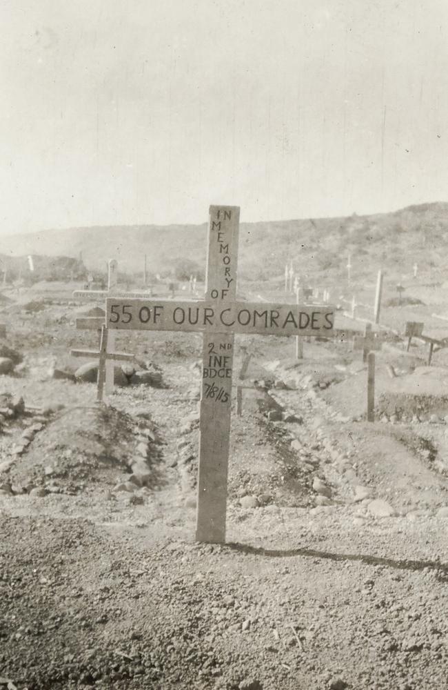 A group of Australian soldiers' war graves. The cross in front pays tribute to 55 comrades of the 2nd Infantry Brigade, AIF in 1915.