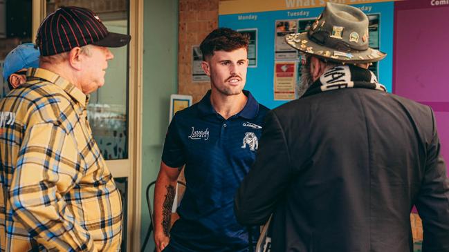 Canterbury Bulldogs feeding the homeless for their Mad Monday celebration at Loaves and Fishes in Sydney. Photo: Supplied