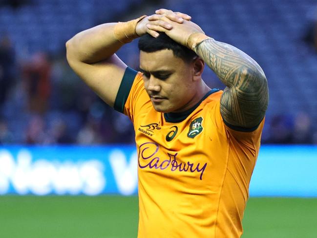 EDINBURGH, SCOTLAND - NOVEMBER 24: Len Ikitau of Australia looks dejected after defeat to Scotland during the Autumn Nations Series 2024 match between Scotland and Australia at Scottish Gas Murrayfield on November 24, 2024 in Edinburgh, Scotland. (Photo by David Rogers/Getty Images)