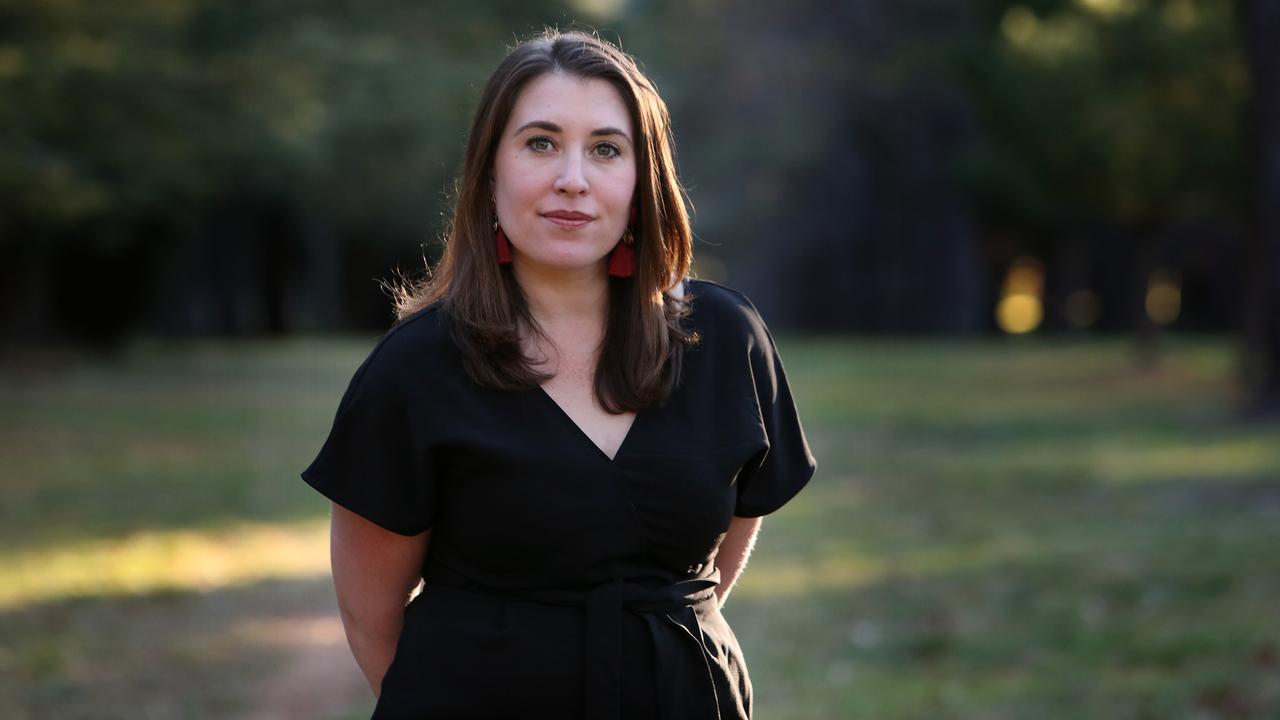 Seven AFP officers spent several hours inside the home of News Corp Australia political editor Annika Smethurst.