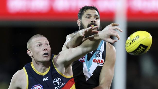 Sam Jacobs and Paddy Ryder contest a boundary throw-in in Showdown 45. Picture SARAH REED