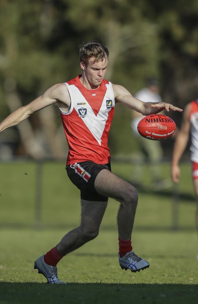 Red Hill dealt Hastings’ finals hopes a blow with a come-from-behind win. Picture: Valeriu Campan.