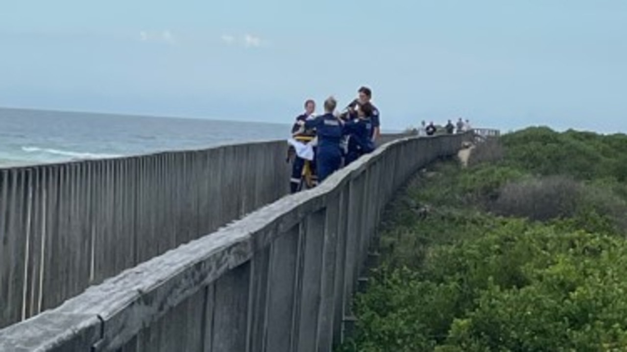 Man dies after boat capsizes in river mouth