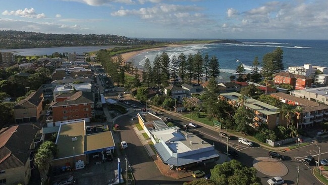 Location of the proposed redevelopment of the commercial block, containing two eateries, into shop-top housing at 154-158 Pacific Pde, Dee Why. Picture: Supplied