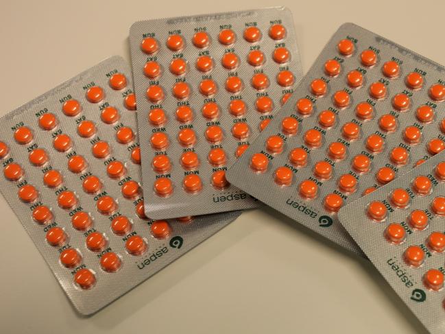Australian researchers have found low dose aspirin can improve survival rates for women with ovarian cancer by 2.5 months Generic aspirin tablets