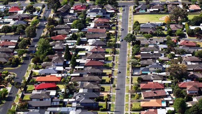 Aerial images of houses in Melbourne over the Eastern Suburbs.