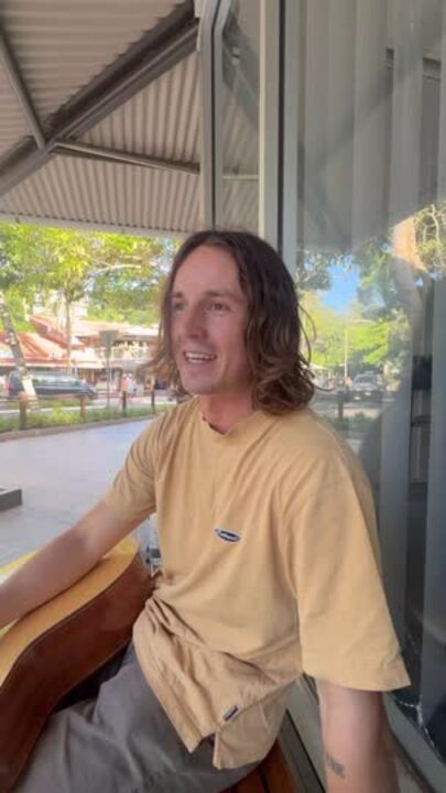 Noosa musician receives council fine for loading gear on Hastings St