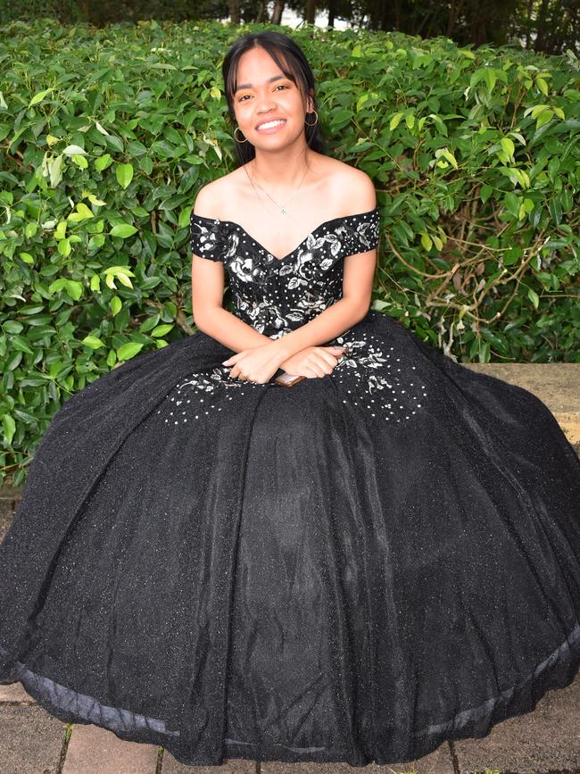 Eloisa Villamayor in a stunning black dress for the Mackay State High School 2021 Year 12 formal, November 16, 2021. Photo: Tara Miko and Janessa Ekert