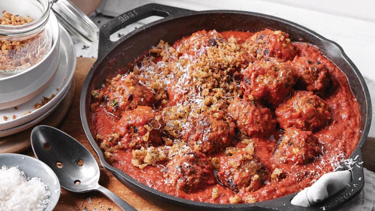 These meatballs in tomato sauce can be frozen too.