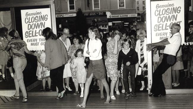 Shoppers outside Waltons' city store in Melbourne in 1983, for the closing down sale. According to Museums Victoria, Waltons opened 12 stores around Melbourne in 1964, with Bourke St its flagship store, costing 3 million pounds to construct. The stores operated until the 1980s.