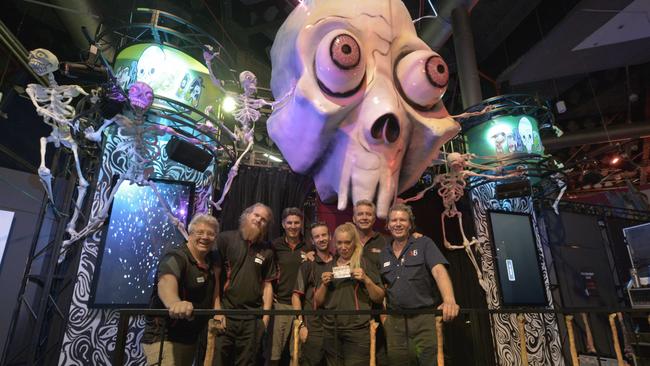 The team from Newman Entertainment International (NEI), the family company behind the Dracula’s Broadbeach and Melbourne cabarets and the Haunted House attraction in Surfers Paradise, have unveiled their new Phobia Squared exhibit in Singapore.