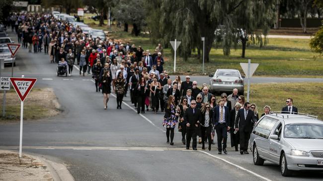 Hundreds Of Mourners Farewell London Bridge Terror Attack Victim Kirsty ...