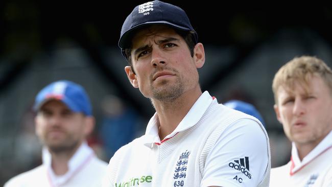 Botham: Alastair Cooks needs captain positively