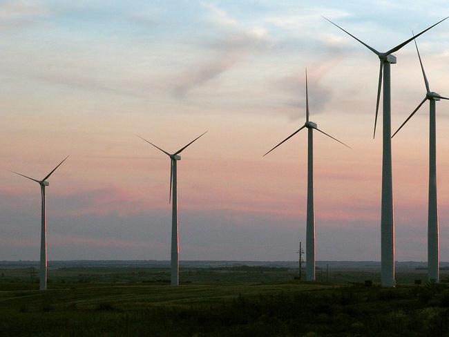 Joe Hockey REALLY doesn’t like wind farms.