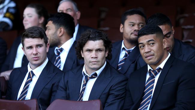 SYDNEY, AUSTRALIA – APRIL 19: James Roberts (C) of the Wests Tigers attends the Tommy Raudonikis Memorial Service at the Sydney Cricket Ground on April 19, 2021 in Sydney, Australia. Raudonikis passed away on the 7th April after a long battle with Cancer. Raudonikis is remembered for his rugby league career with the Western Suburbs Magpies and Newtown Jets in the NSWRL, and for New South Wales in State of Origin and the Australian national team. (Photo by Mark Kolbe/Getty Images)