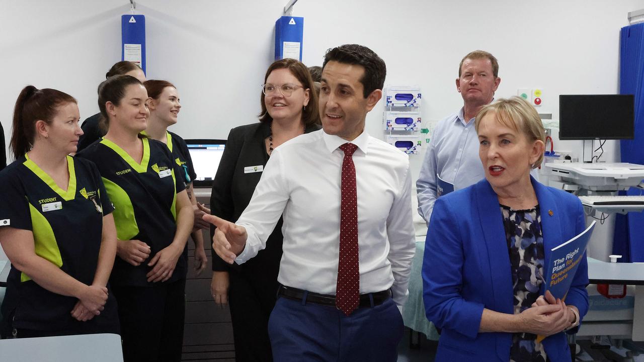 Leader of the Opposition David Crisafulli and Shadow Minister for Health and Ambulance Services Ros Bates tour the Nursing Clinics at CQ University, Rockhampton. Picture: Liam Kidston.