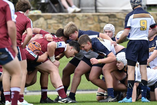 Action from the Under-16s clash between the ACT Brumbies and Queensland Reds. Picture courtesy of @jayziephotography