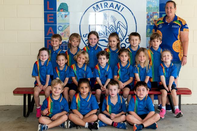 Mirani State School 2022 Prep V. (L-R) Back row:Jase Williams, Kyron Hodgetts, Haydn-Rae Dallinger, Rubie-Rose Venn, Mason Garnett, MaxMcKeering, Mrs Vella; middle row: Evie Dooley, Lacey Hildred, Lasini Tongatua, Lincoln Barber, Evelyn Woodward, Amity Pulsford, Savannah Siddle; front row: Isaiah Brown, Isla-Kae Hoffman, Declan Jenner, Hugh Johnson. Picture: Michaela Harlow MKY2022PREP