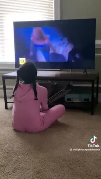 Mums are sharing their daughters' reactions to The Little Mermaid Trailer