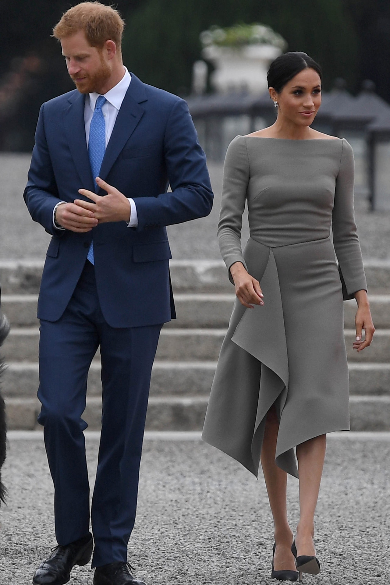 The Powerful Message Behind Meghan Markle's Post-Pregnancy Dress – Vogue  Hong Kong