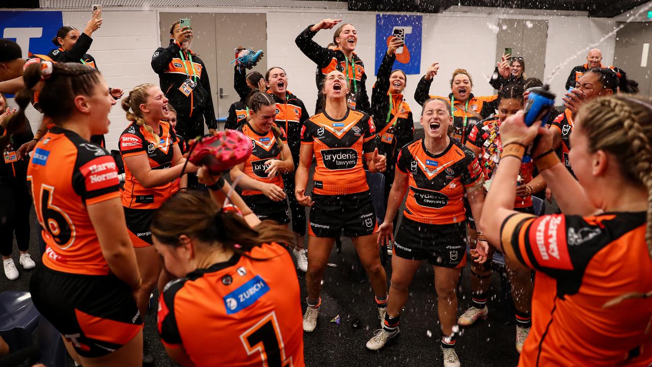 Wests Tigers celebrate their first NRLW win. Picture: NRL Imagery