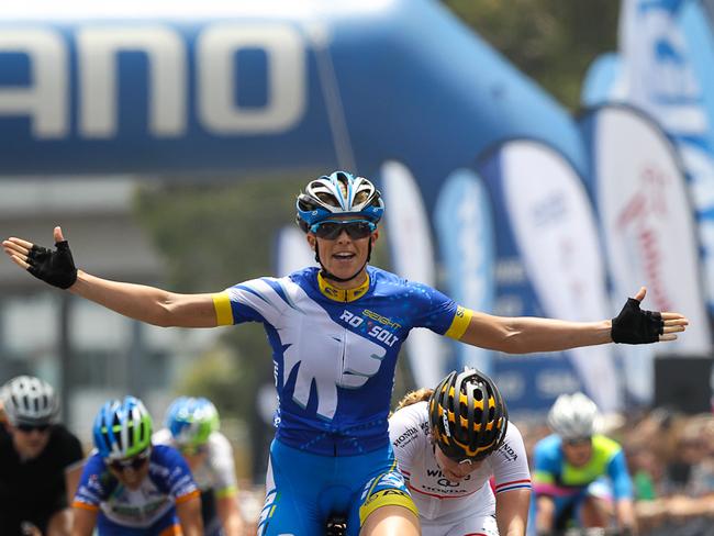 Kimberley Wells showed great spirit to claim the criterium.