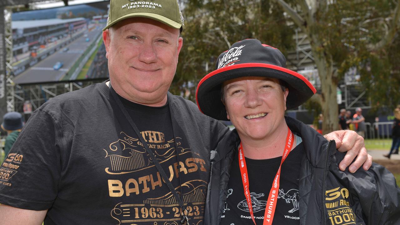 Fans at the Vailo Adelaide 500. Picture: Brenton Edwards