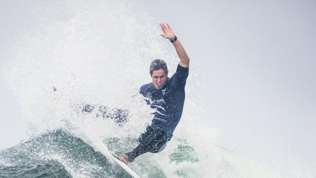 Early in the event Morgan Cibilic beat American superstar John John Florence.