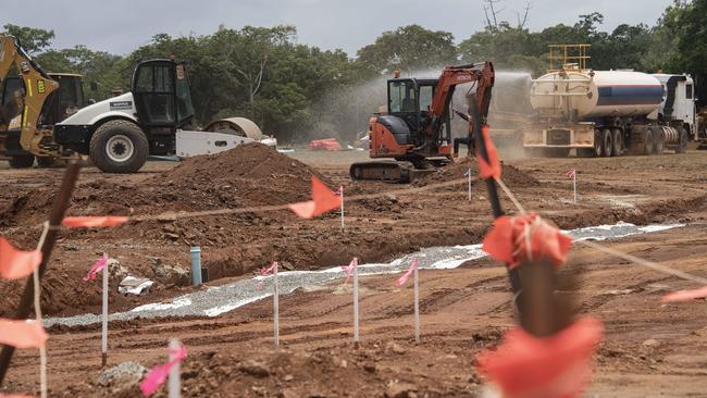 Civil construction crews build new roads and carry out bulk earthworks at Sugarworld Estate in Edmonton. Picture: Brian Cassey