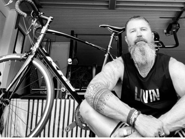 Former fire figher Jason Williams is planning to cycle from the Gold Coast to Sydney to fund raise a life changing surgery and help raise awareness on how Parkinson's Disease effects young people.