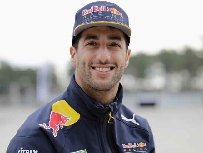 F1 Red Bull launch RB13 2017 car: Daniel Ricciardo’s gamble | news.com ...