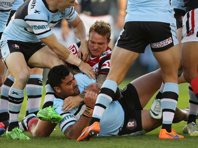 Paul Gallen’s Cronulla Sharks upset Sydney Roosters 10-4 at Remondis ...