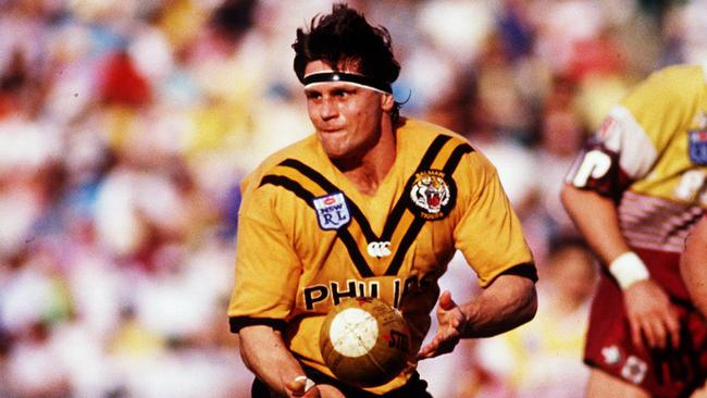 Balmain Tigers legend Wayne Pearce will be honoured with the naming of the hill at Leichhardt in his honour.