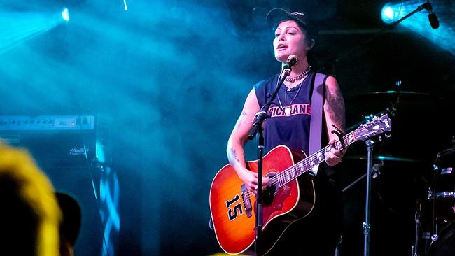 Sarah McLeod at the 2022 Airlie Beach Festival of Music.