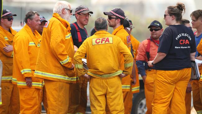 Firefighters hold a briefing in Bruthen. in East Gippsland as multiple fires burn in the area. Picture: David Crosling