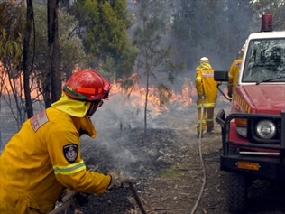 Tas Crews Battle Blazes As More Heat Looms | News.com.au — Australia’s ...