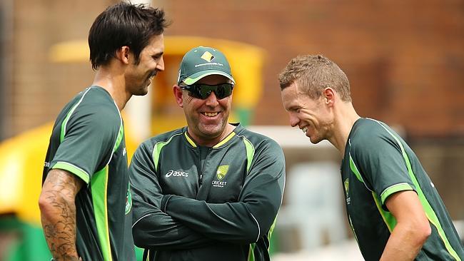 Darren Lehmann shares a laugh with Mitchell Johnson and Peter Siddle. (Photo by Brendon Thorne/Getty Images)