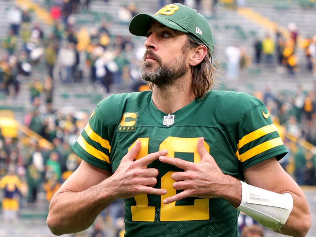 Aaron Rodgers Attacks NFL and 'Woke Mob' of Critics in Defending His  Unvaccinated Status - WSJ